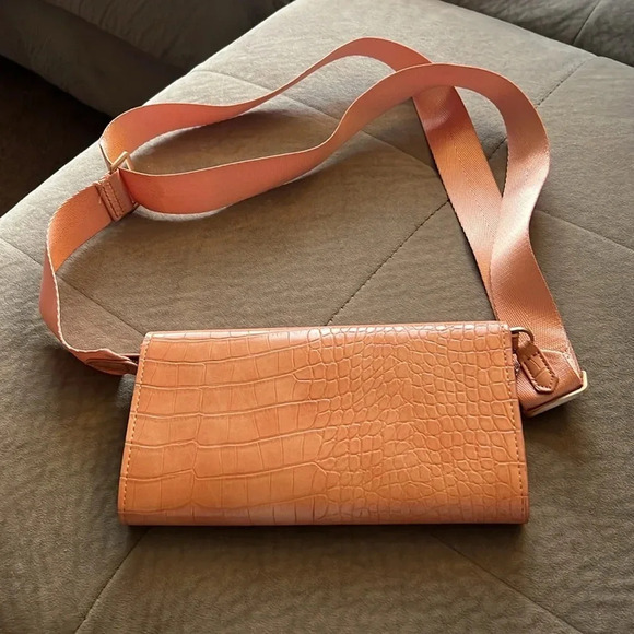 A new day alligator print detachable crossbody bag pink - Picture 2 of 5